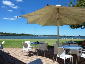 430095_10150589495221456_730446455_9542096_779846955_n