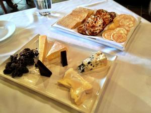 555243_10151208835946456_1427632314_n