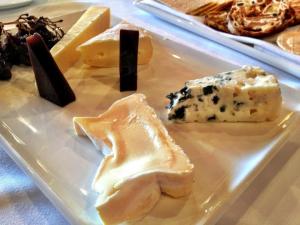 601112_10151208836196456_618554780_n