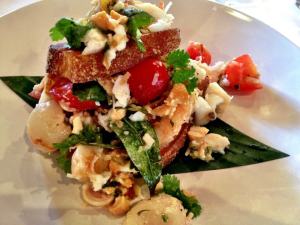 69623_10151208834221456_1495004318_n