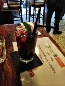 578392_430332317052127_28013935_n