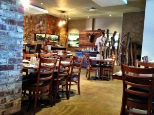 733872_10151315012641456_1711761690_n