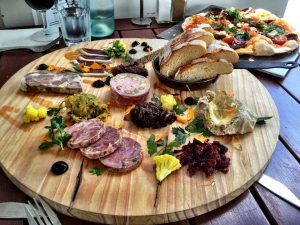 6659_10151329149611456_951437936_n