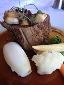 557909_489710107781014_574229209_n