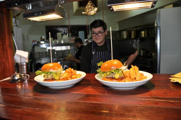 1374041_10151620415941456_658772653_n