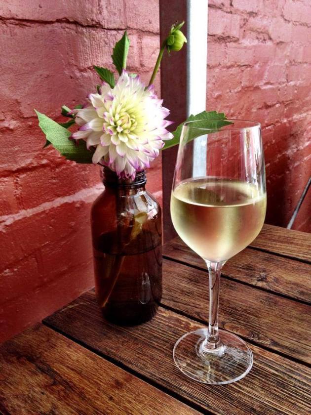 1551708_565657560186268_927065110_n