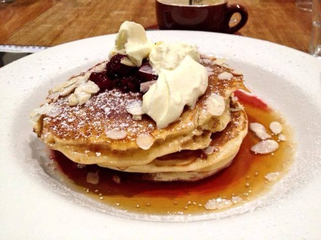 1044002_606503572768333_830642814_n