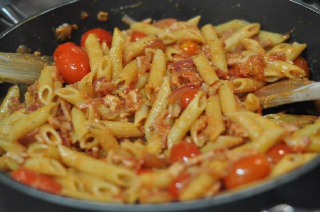 1554536_601726436579380_784558014_n