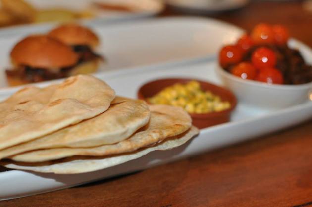 1904078_596201650465192_385114098_n