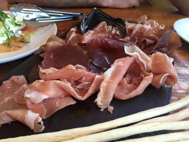 11204931_908235879261766_1763669012941473024_n