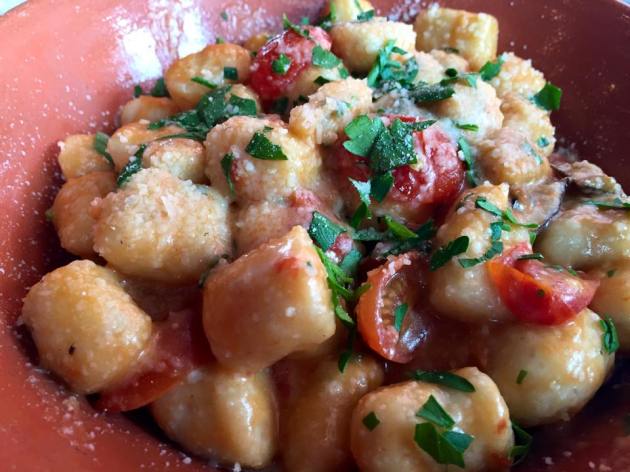 12046565_918288334923187_6256470651394651564_n