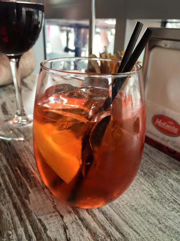 12049378_918288441589843_3720538961557475329_n