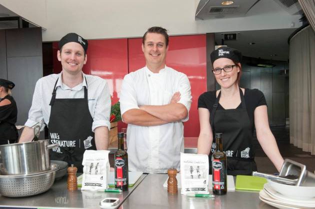 12080037_890470317697346_3795643730680265527_o