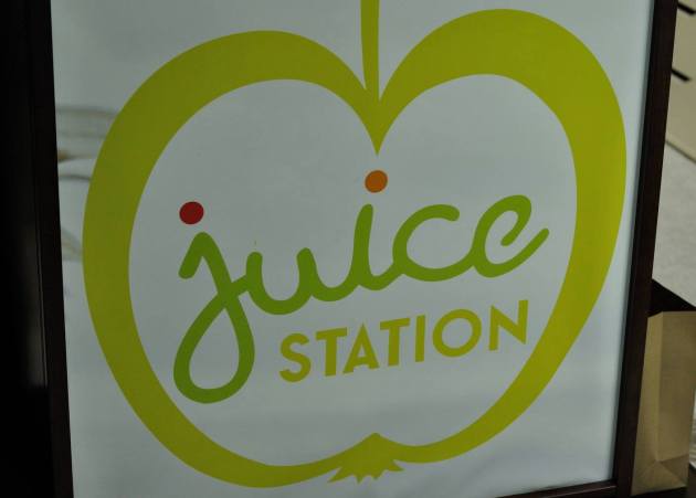 Juice Station in London Court