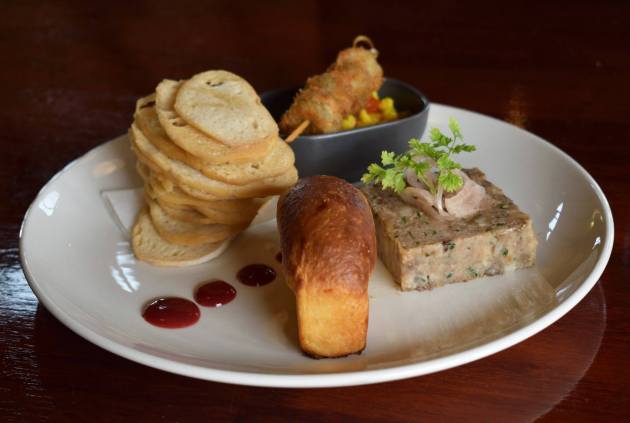 27164635_1603345673084113_902961617524414382_o